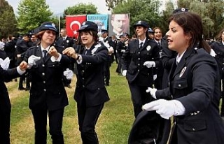 653 polis adayı mezuniyetlerini "Erik Dalı"...