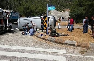 Antalya’da feci kaza: 4 ölü, 2 yaralı