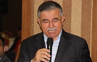 Bakan Yılmaz kürsüde duygusal anlar yaşadı