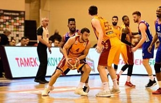 Efes Galatasaray’ı devirdi