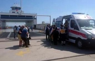 Feribot iskeleye çarptı: Yaralılar var !