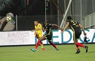 Göztepe Avrupa yolunda yara aldı