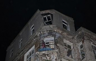 Kadıköy’de 200 yıllık tarihi bina çöktü