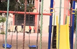Okul bahçesinde tepki çeken olay