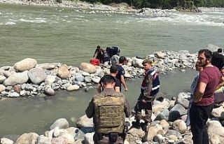 Rafting botu devrildi: Arap turist hayatını kaybetti