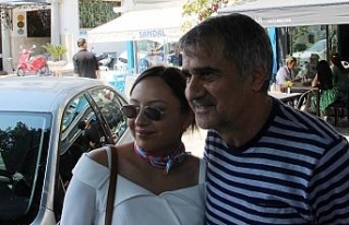 Şenol Güneş soluğu Bodrum’da aldı