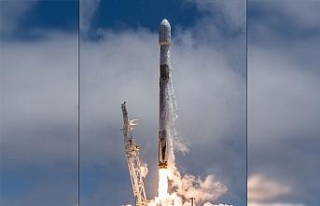 SpaceX Falcon 9 roketiyle 7 uydu fırlattı