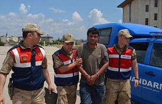 Suriye sınırında PKK’lı terörist yakalandı