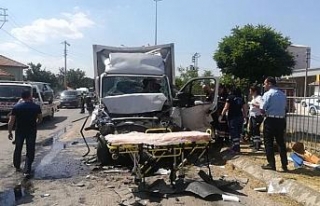 Zincirleme kazada 6 araç birbirine girdi