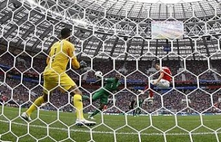10 bin gazeteci takip ediyor