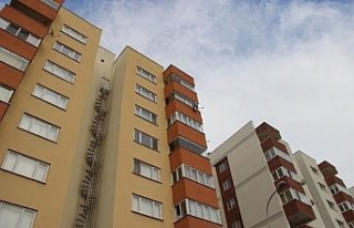 8. kattan düşen genç kız hayatını kaybetti