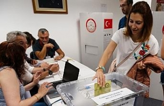ABD’deki Türk vatandaşları sandığa gitmeye...