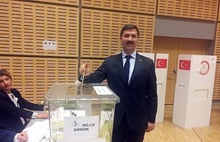 Almanya’da iki günde 80 bin Türk oy kullandı