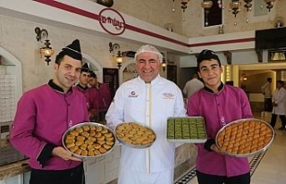 Baklavaya Antep fıstığı darbesi