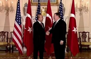 Çavuşoğlu ile Pompeo’nun görüşmesi devam ediyor