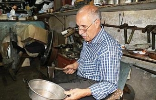 Çekiç darbeleriyle işlenen sanat