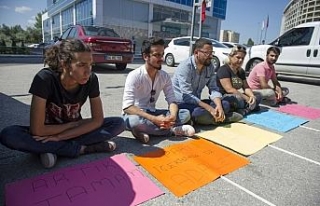 CHP önünde oturma eylemi