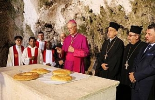 Dünyanın ilk mağara kilisesinde bayram ayini