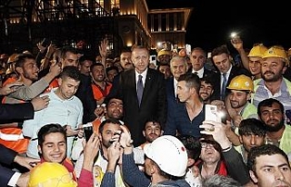 Erdoğan inşaat işçileriyle sohbet etti