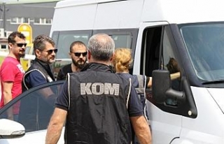 FETÖ’cüleri yurt dışına kaçıran çete çökertildi