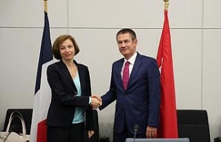 Fransız mevkidaşıyla bir araya geldi
