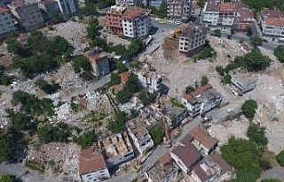 Gaziosmanpaşa’da 23 binanın yıkım anı havadan...