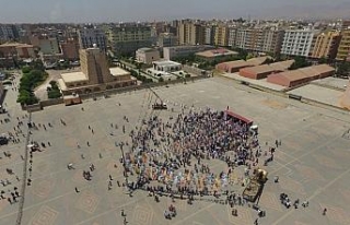 HDP’nin Kızıltepe ve Nusaybin mitingleri de boş...