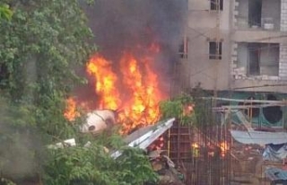 Hindistan’da uçak düştü: 5 ölü