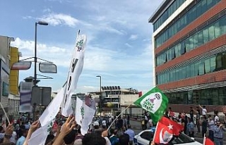 İnce’den HDP bayraklı karşılamaya cevap