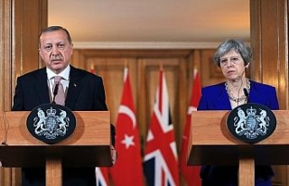 İngiltere Başbakanı May, Cumhurbaşkanı Erdoğan‘ı...