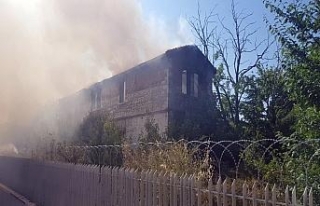 İstanbul’da askeri binada yangın paniği