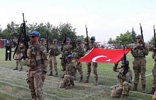 Jandarmadan nefes kesen gösteri