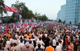 Kılıçdaroğlu Adana’da vatandaşlarla iftar yaptı