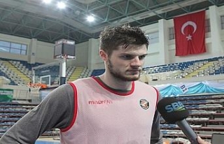 Metecan Birsen Anadolu Efes’te