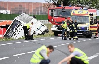 Polonya’da feci kaza: 2 ölü, 27 yaralı