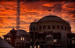 Taksim Camii’nde gün batımı