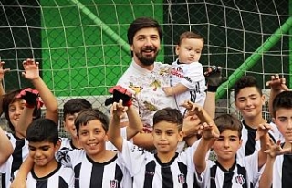Tolga Zengin minik kartallarla buluştu