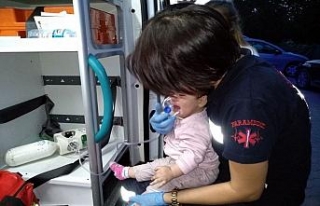 Yangında mahsur kalan bebeği vatandaşlar kurtardı