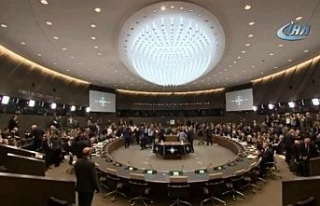 Yeni karargahta ilk NATO Savunma Bakanları Toplantısı