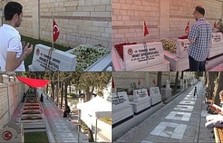 15 Temmuz’un yıl dönümünde vatandaşlar şehitliklerde