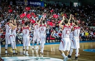 A Milli Erkek Basketbol Takımı 1 basamak yükseldi