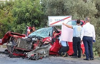 Bodrum’da iki araç kafa kafaya çarpıştı: 1...