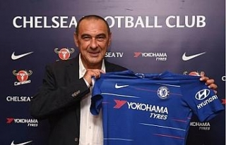 Chelsea’nin yeni patronu Maurizio Sarri oldu