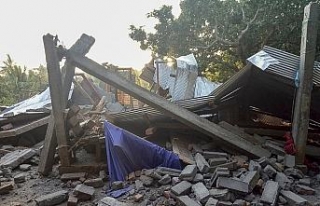 Endonezya’da 6,4 büyüklüğünde deprem: 10 ölü