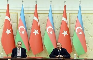 Erdoğan, Aliyev ile bir araya geldi