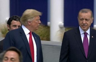 Erdoğan ve Trump aile fotoğrafı çekimine birlikte...