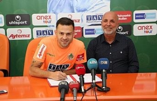 Eski Beşiktaşlı Bobo Alanyaspor’da