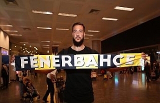 Fenerbahçe Doğuş’un yeni transferi İstanbul’a...