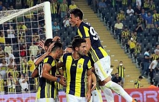 Fenerbahçe ilk yarıda 3 gol buldu