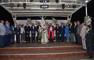 Fikri Işık ve Faruk Özlü nikah şahidi oldu